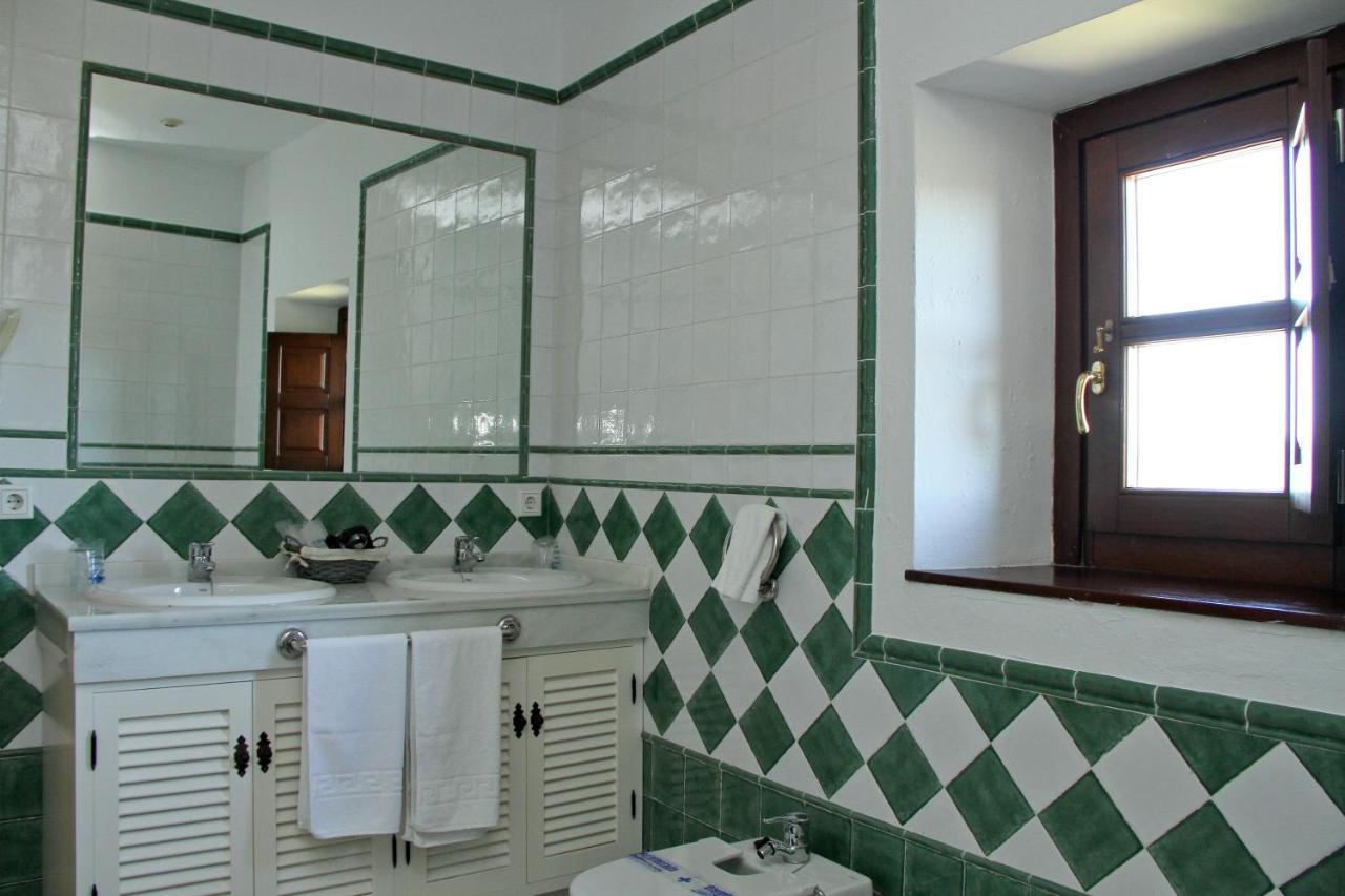 Hotel Tugasa Castillo De Castellar Кастельяр-де-ла-Фронтера Екстер'єр фото