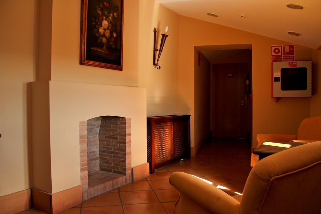Hotel Tugasa Castillo De Castellar Кастельяр-де-ла-Фронтера Екстер'єр фото